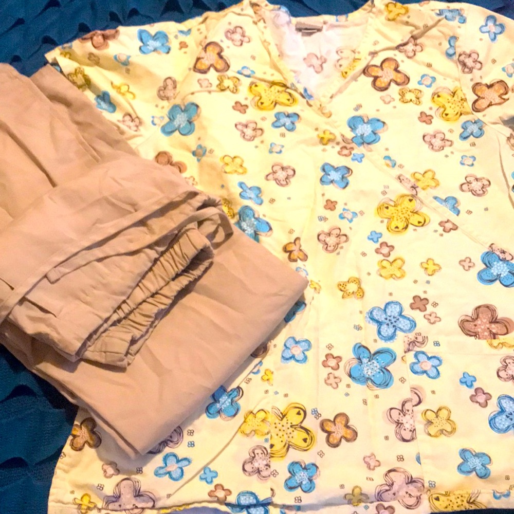 Cherokee Workwear scrub set